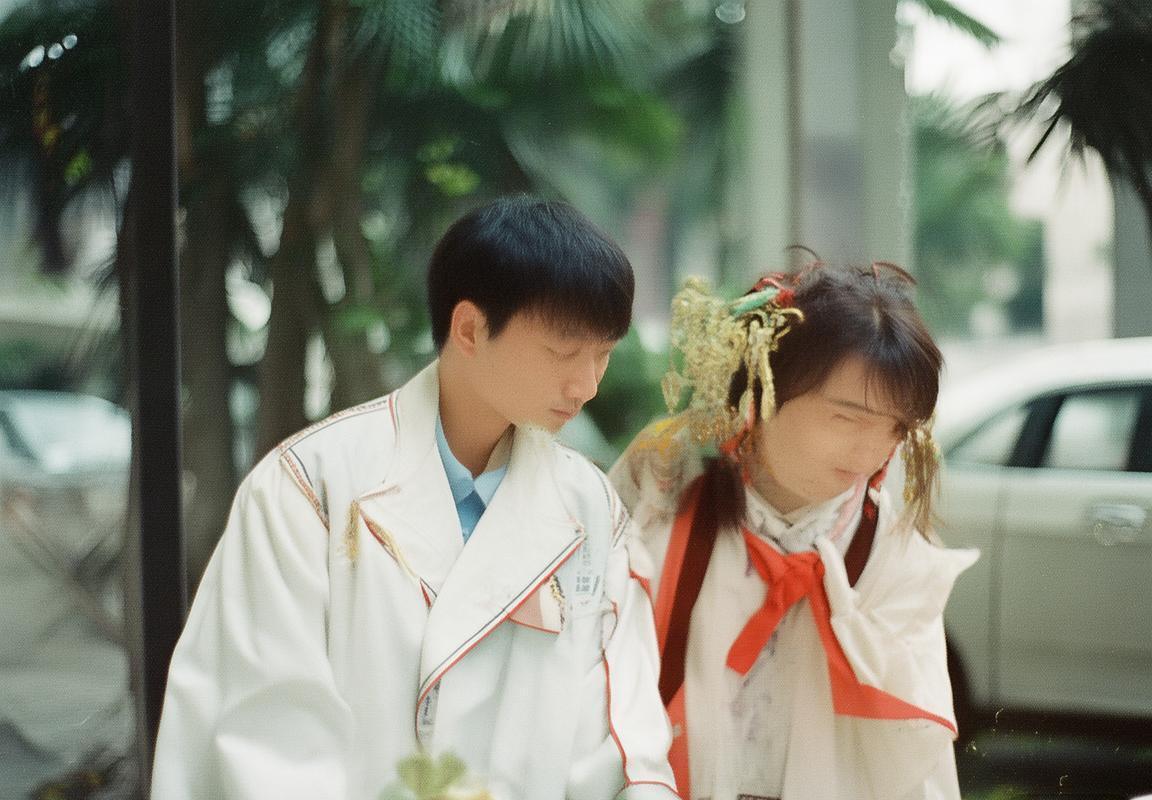 T1再夺英雄联盟全球总决赛冠军，Faker与战队展现不朽冠军基因